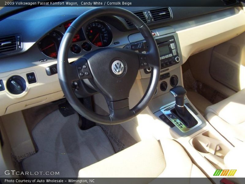 Candy White / Cornsilk Beige 2009 Volkswagen Passat Komfort Wagon