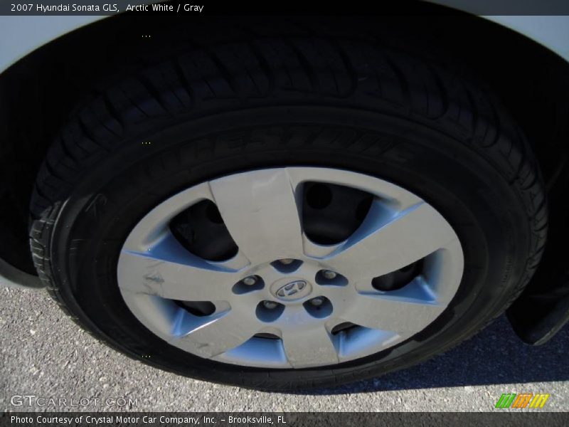 Arctic White / Gray 2007 Hyundai Sonata GLS