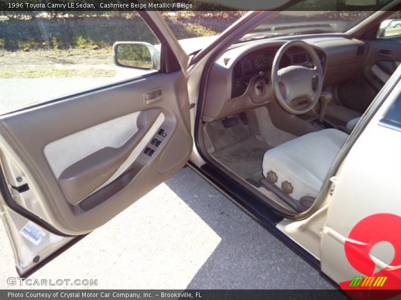 Cashmere Beige Metallic / Beige 1996 Toyota Camry LE Sedan