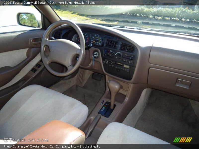Cashmere Beige Metallic / Beige 1996 Toyota Camry LE Sedan