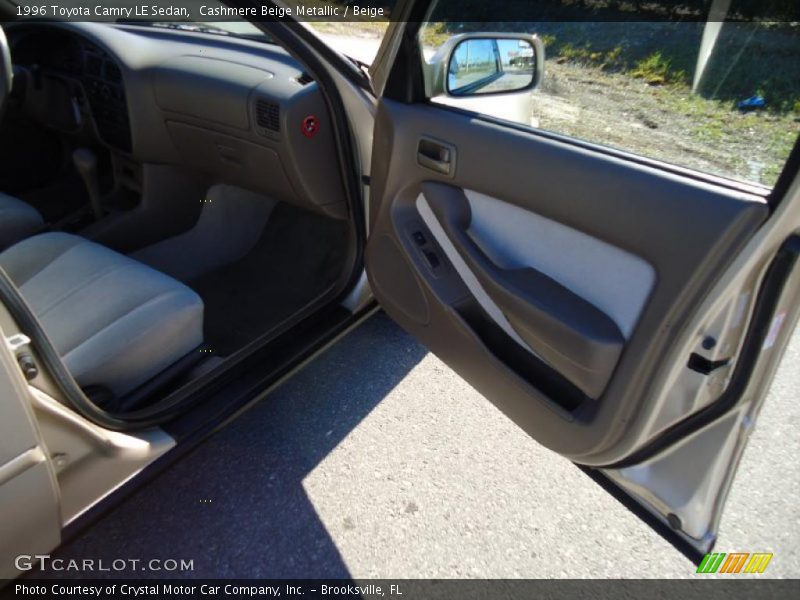 Cashmere Beige Metallic / Beige 1996 Toyota Camry LE Sedan