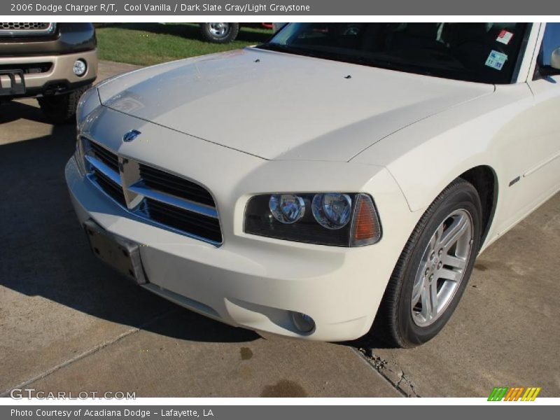 Cool Vanilla / Dark Slate Gray/Light Graystone 2006 Dodge Charger R/T
