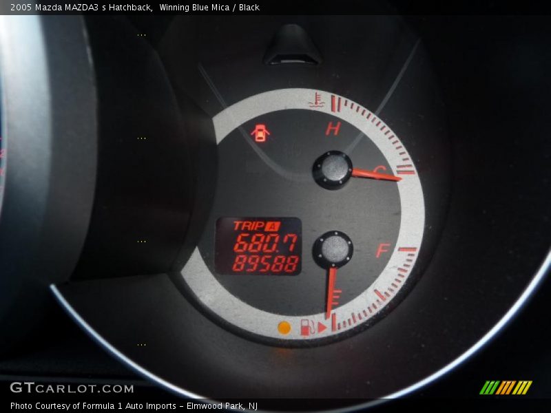 Winning Blue Mica / Black 2005 Mazda MAZDA3 s Hatchback