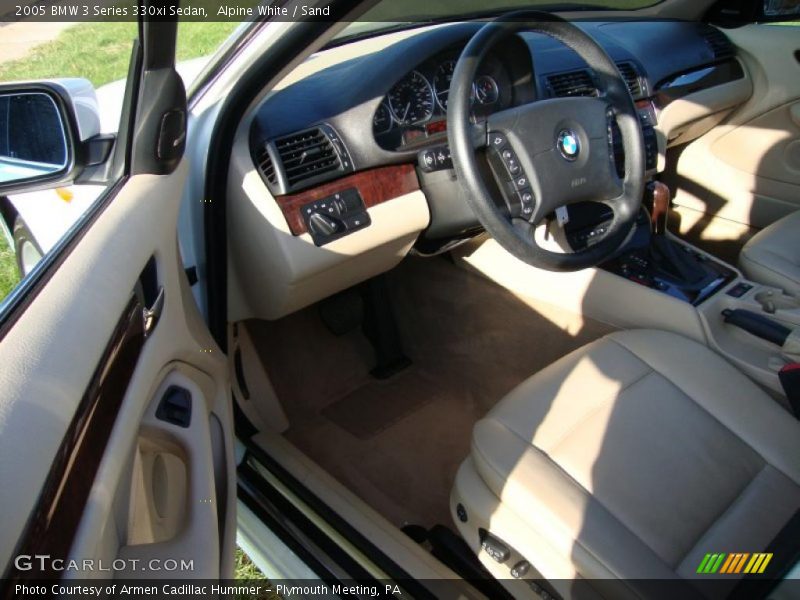 Alpine White / Sand 2005 BMW 3 Series 330xi Sedan