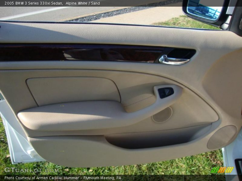 Alpine White / Sand 2005 BMW 3 Series 330xi Sedan
