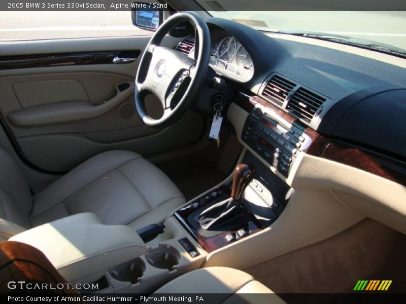 Alpine White / Sand 2005 BMW 3 Series 330xi Sedan