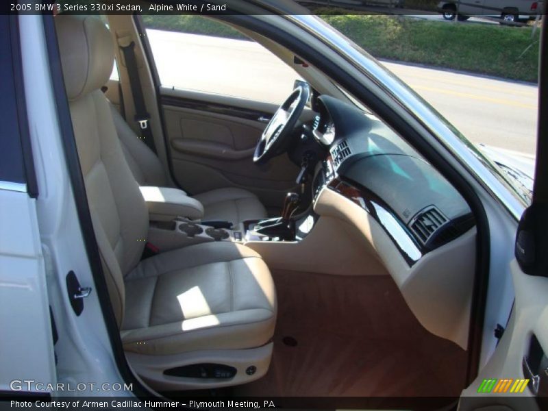 Alpine White / Sand 2005 BMW 3 Series 330xi Sedan