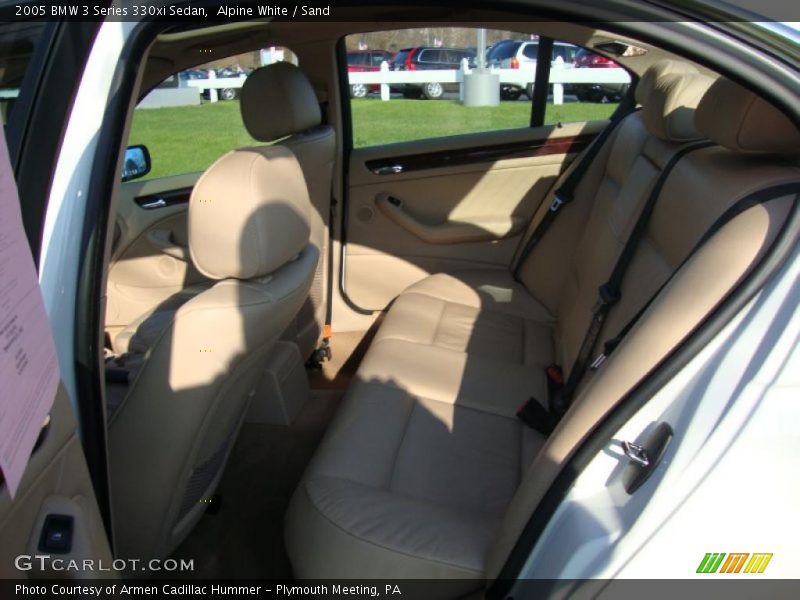 Alpine White / Sand 2005 BMW 3 Series 330xi Sedan