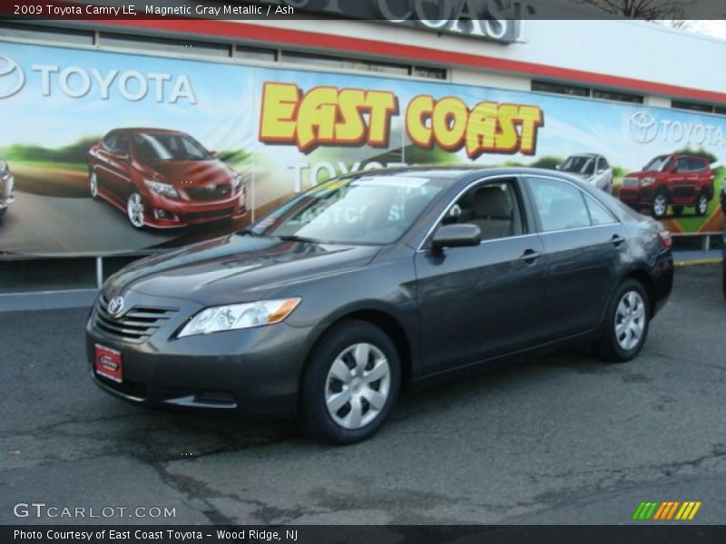 Magnetic Gray Metallic / Ash 2009 Toyota Camry LE