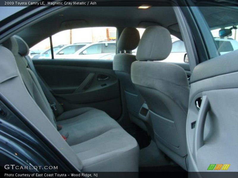 Magnetic Gray Metallic / Ash 2009 Toyota Camry LE