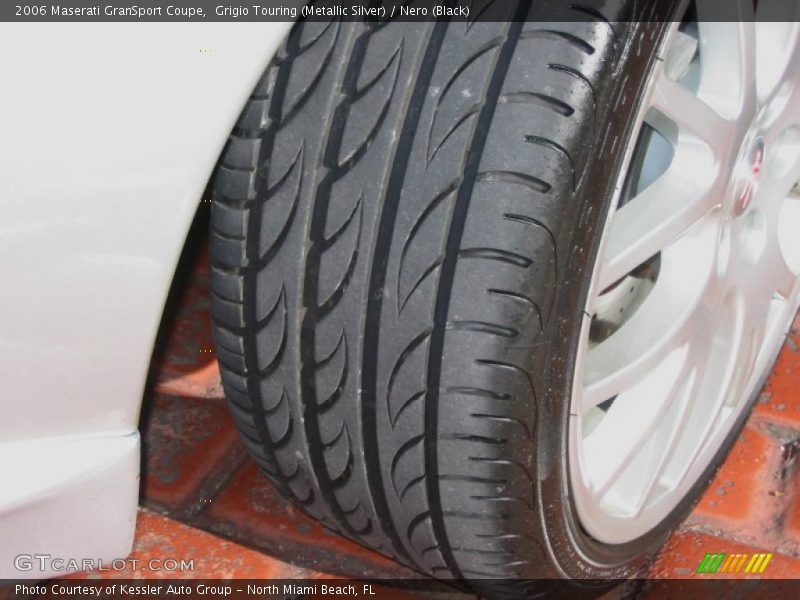 Grigio Touring (Metallic Silver) / Nero (Black) 2006 Maserati GranSport Coupe