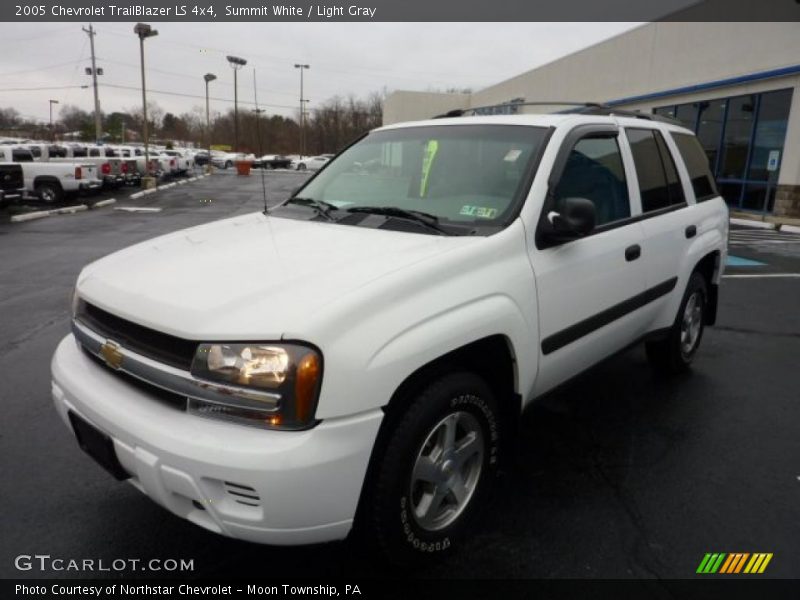 Summit White / Light Gray 2005 Chevrolet TrailBlazer LS 4x4