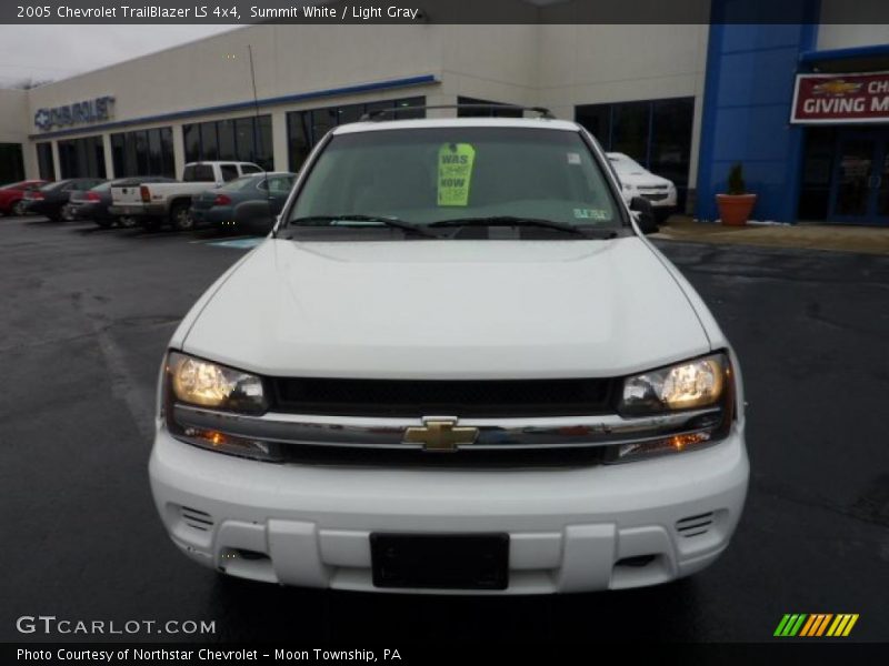 Summit White / Light Gray 2005 Chevrolet TrailBlazer LS 4x4