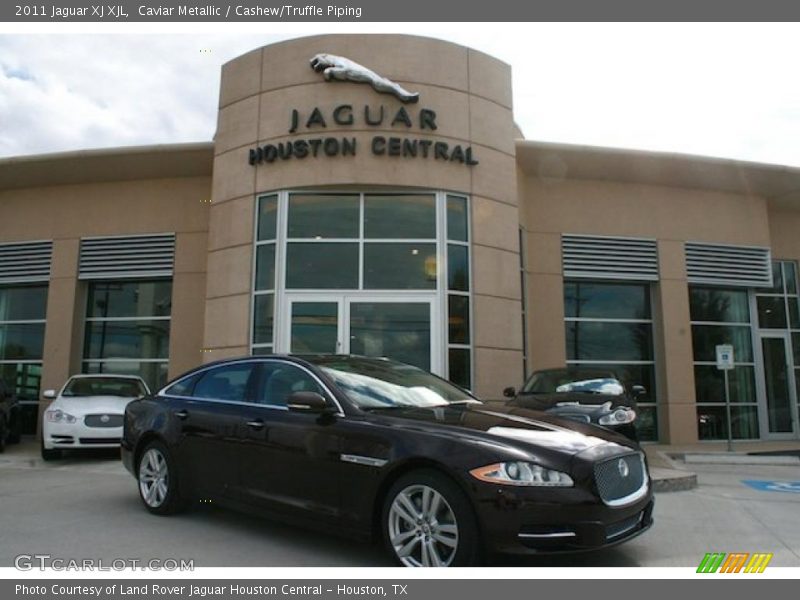 Caviar Metallic / Cashew/Truffle Piping 2011 Jaguar XJ XJL