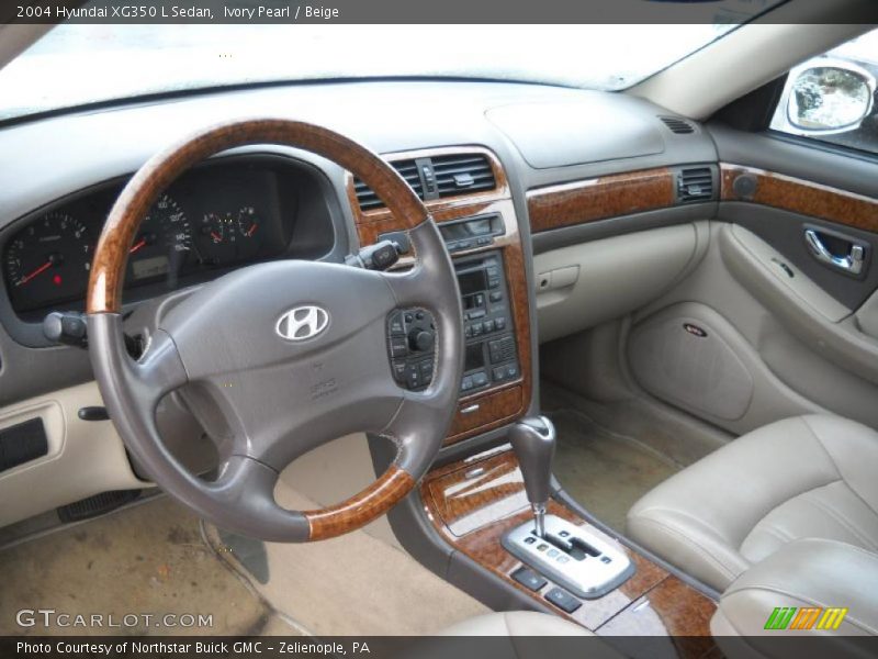Ivory Pearl / Beige 2004 Hyundai XG350 L Sedan