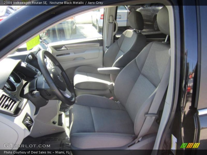 Nocturne Black Metallic / Aero Grey 2009 Volkswagen Routan SE