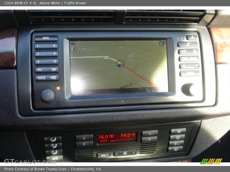 Alpine White / Truffle Brown 2004 BMW X5 4.4i
