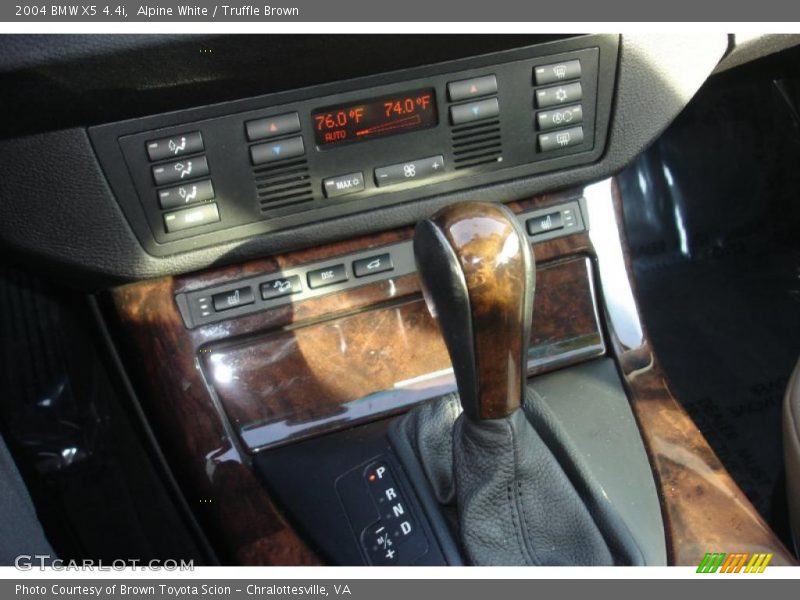 Alpine White / Truffle Brown 2004 BMW X5 4.4i