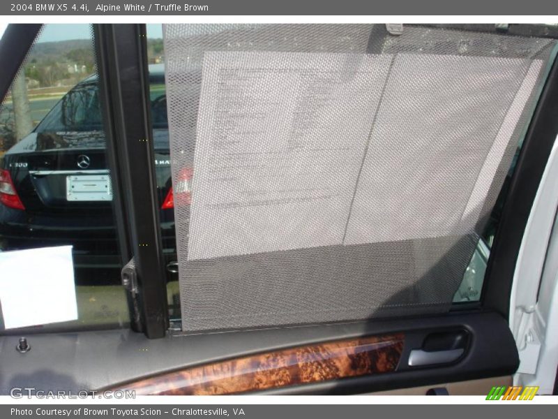 Alpine White / Truffle Brown 2004 BMW X5 4.4i