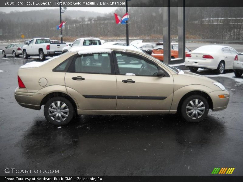 Fort Knox Gold Metallic / Dark Charcoal 2000 Ford Focus LX Sedan
