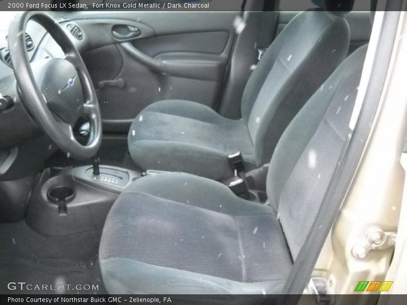 Fort Knox Gold Metallic / Dark Charcoal 2000 Ford Focus LX Sedan