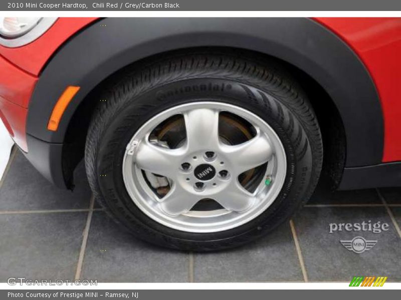 Chili Red / Grey/Carbon Black 2010 Mini Cooper Hardtop