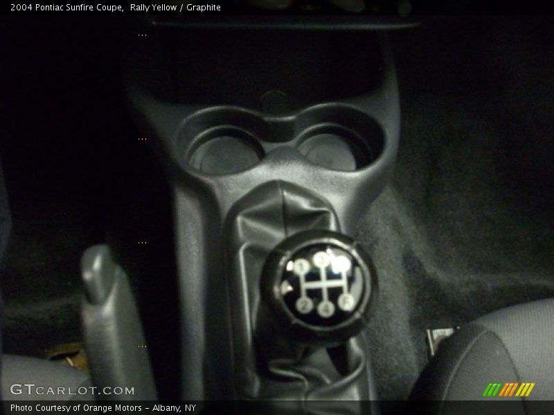 Rally Yellow / Graphite 2004 Pontiac Sunfire Coupe