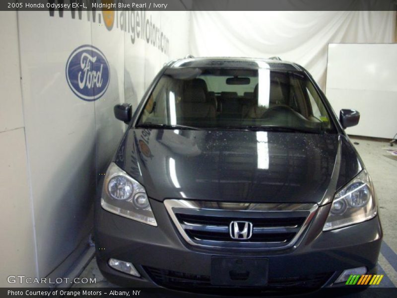Midnight Blue Pearl / Ivory 2005 Honda Odyssey EX-L