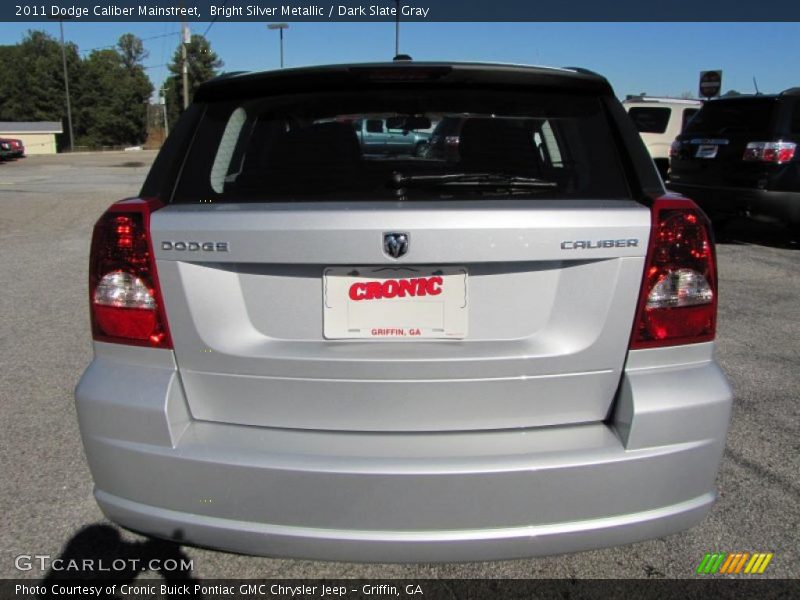 Bright Silver Metallic / Dark Slate Gray 2011 Dodge Caliber Mainstreet