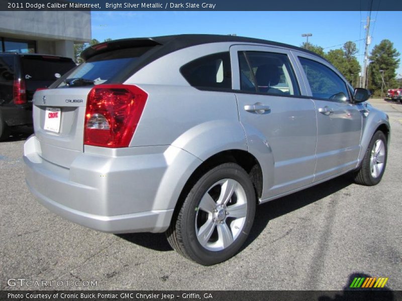 Bright Silver Metallic / Dark Slate Gray 2011 Dodge Caliber Mainstreet