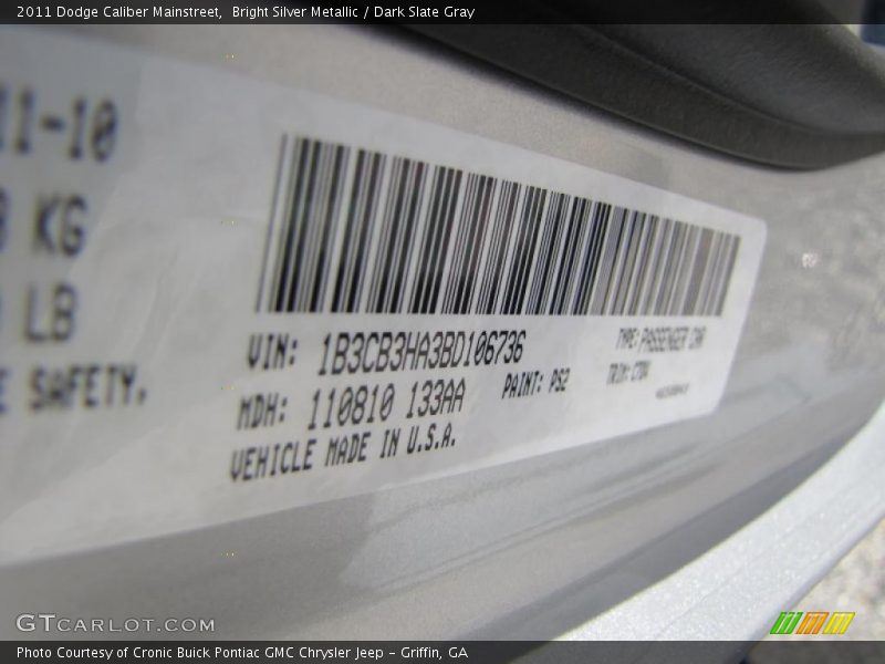 Bright Silver Metallic / Dark Slate Gray 2011 Dodge Caliber Mainstreet