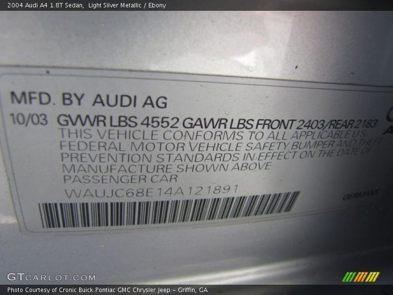 Light Silver Metallic / Ebony 2004 Audi A4 1.8T Sedan