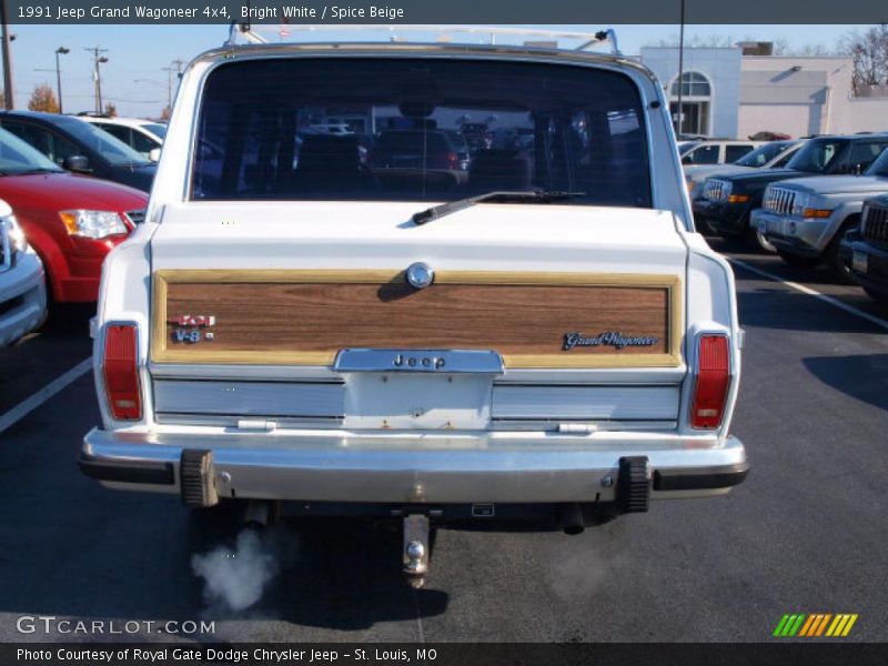 Bright White / Spice Beige 1991 Jeep Grand Wagoneer 4x4