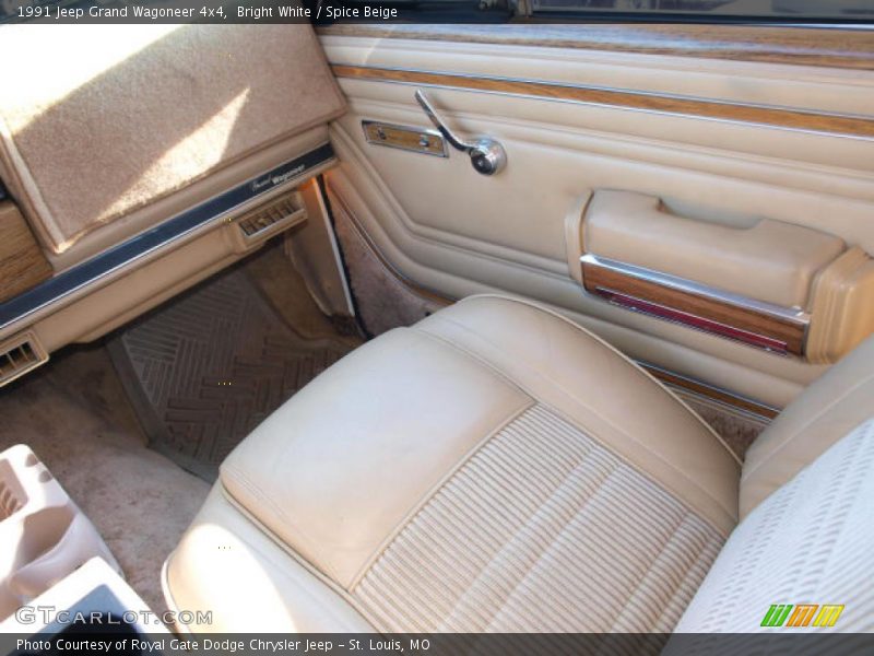 Bright White / Spice Beige 1991 Jeep Grand Wagoneer 4x4