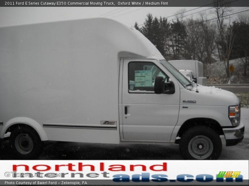 Oxford White / Medium Flint 2011 Ford E Series Cutaway E350 Commercial Moving Truck
