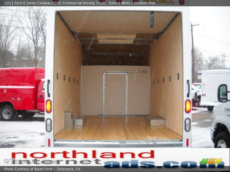  2011 E Series Cutaway E350 Commercial Moving Truck Trunk