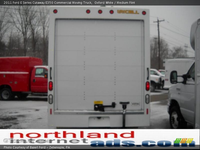 Oxford White / Medium Flint 2011 Ford E Series Cutaway E350 Commercial Moving Truck