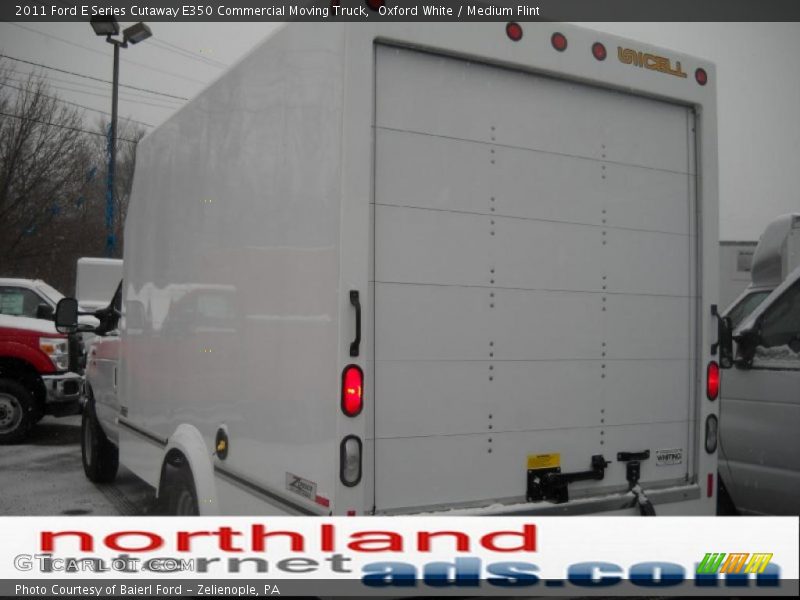 Oxford White / Medium Flint 2011 Ford E Series Cutaway E350 Commercial Moving Truck