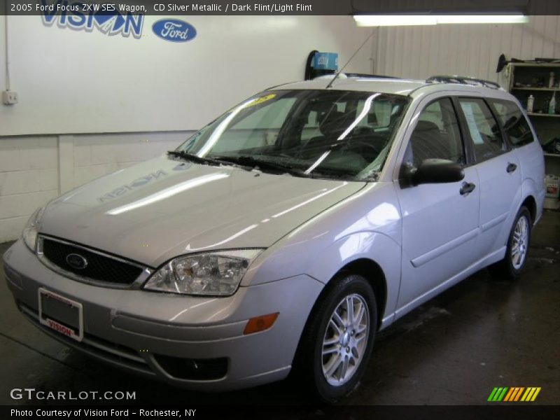 CD Silver Metallic / Dark Flint/Light Flint 2005 Ford Focus ZXW SES Wagon