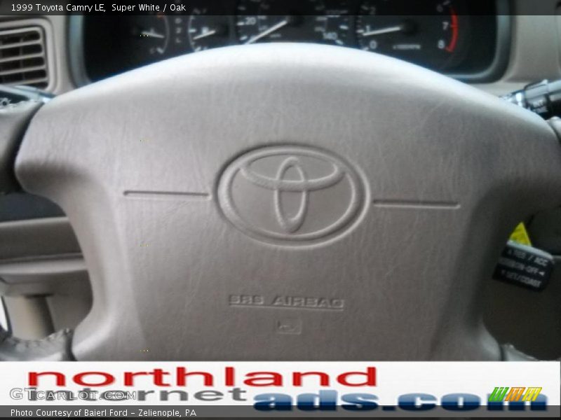 Super White / Oak 1999 Toyota Camry LE