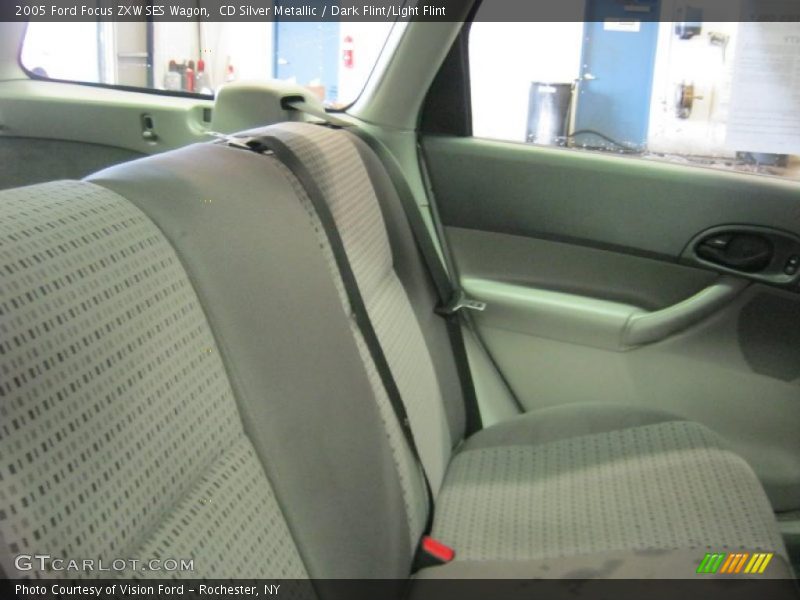 CD Silver Metallic / Dark Flint/Light Flint 2005 Ford Focus ZXW SES Wagon