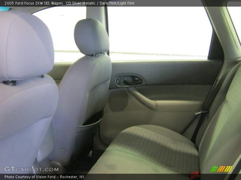 CD Silver Metallic / Dark Flint/Light Flint 2005 Ford Focus ZXW SES Wagon