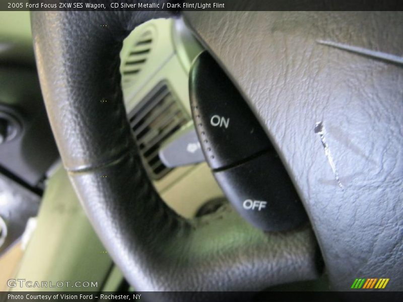 CD Silver Metallic / Dark Flint/Light Flint 2005 Ford Focus ZXW SES Wagon