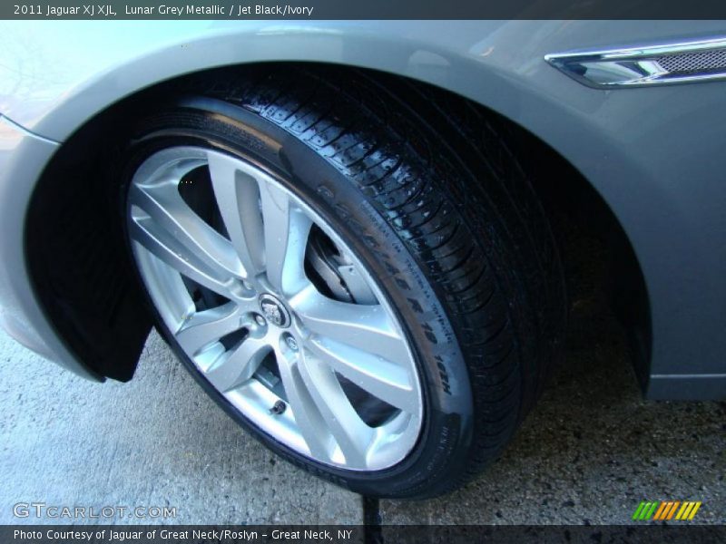 Lunar Grey Metallic / Jet Black/Ivory 2011 Jaguar XJ XJL