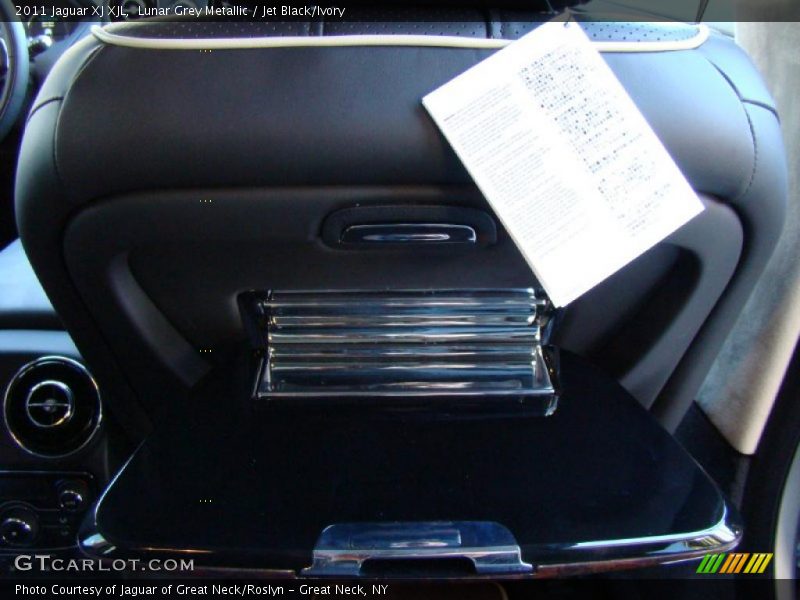  2011 XJ XJL Jet Black/Ivory Interior