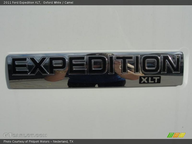  2011 Expedition XLT Logo