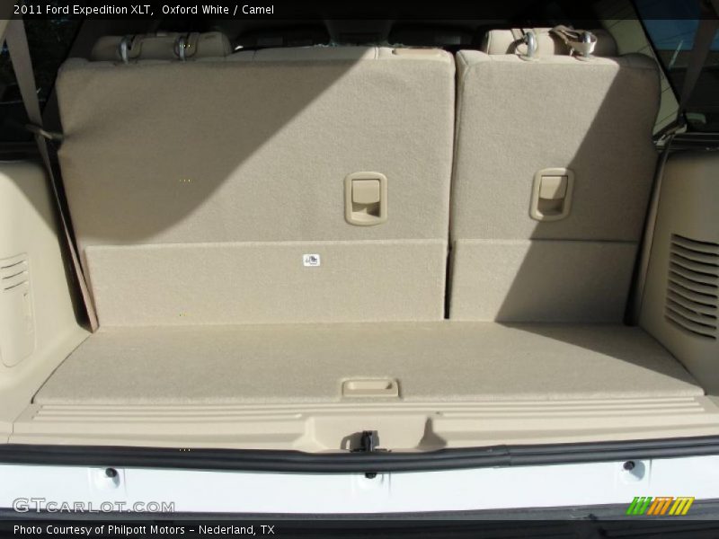  2011 Expedition XLT Trunk