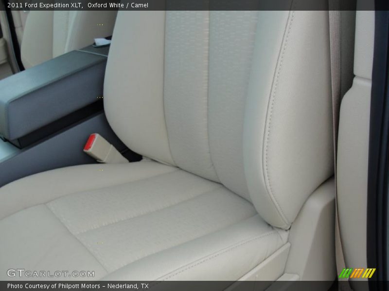 Oxford White / Camel 2011 Ford Expedition XLT
