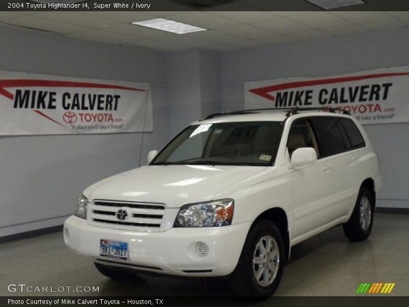 Super White / Ivory 2004 Toyota Highlander I4