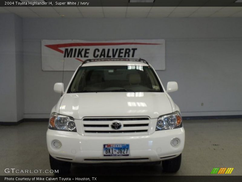 Super White / Ivory 2004 Toyota Highlander I4